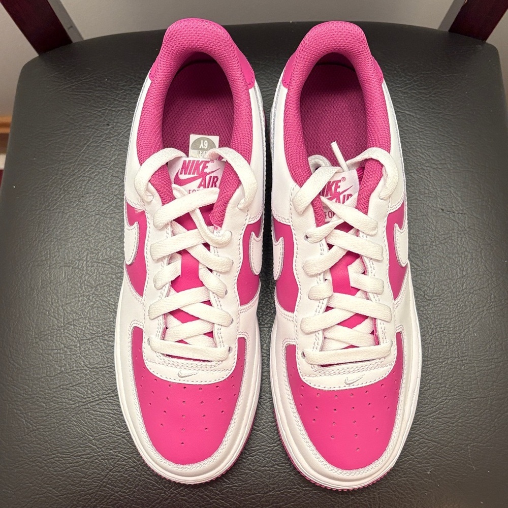 New in Box Nike Air Force 1 BG White and Fuchsia Size 7.5 W or 6 Boys - Picture 4 of 6